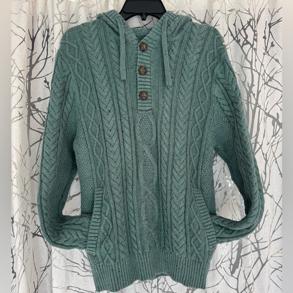 L.L. Bean Other - L.L. Bean Cable-Knit Sweater in Soft Spruce